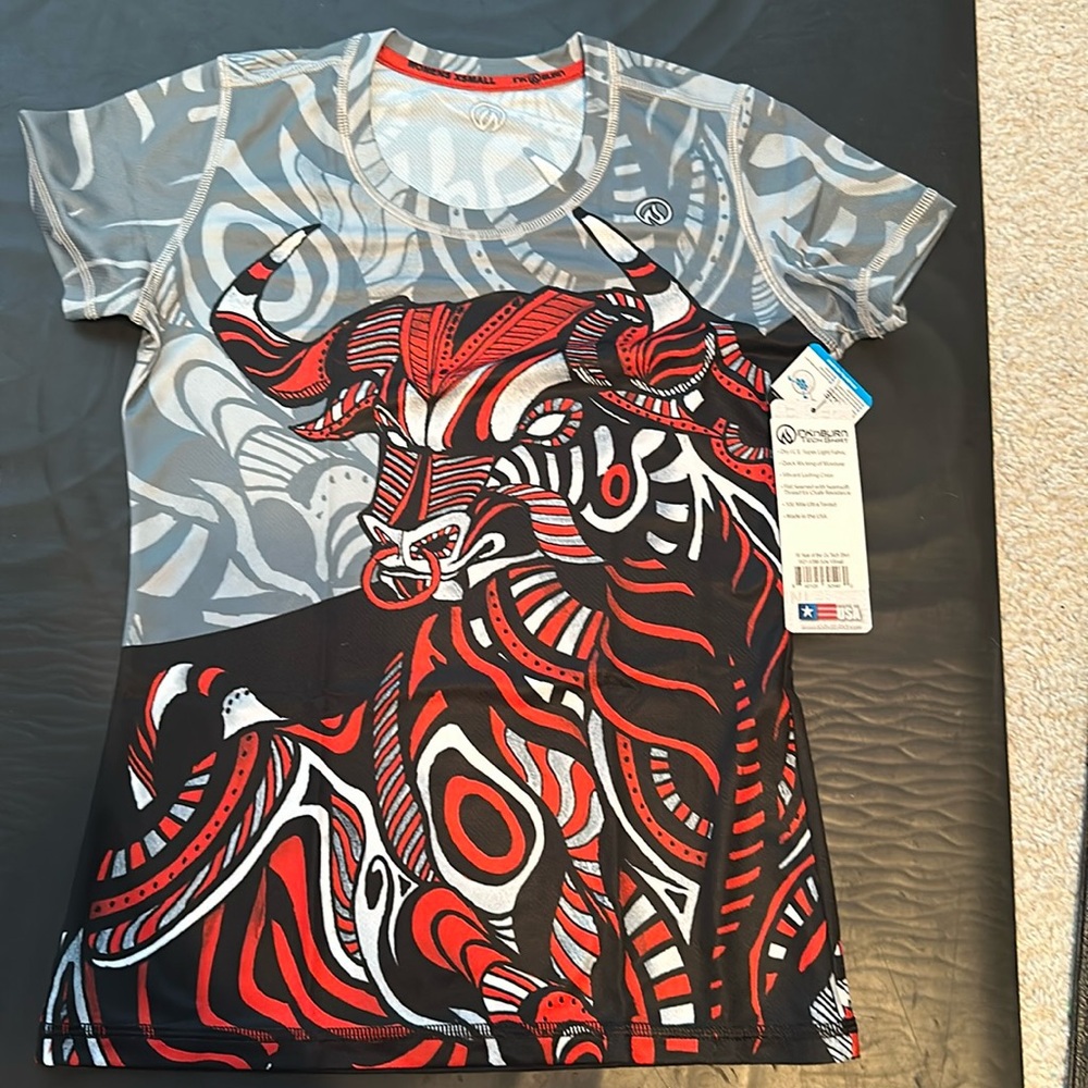 NWT INKnURN Year of the ox tech shirt XS